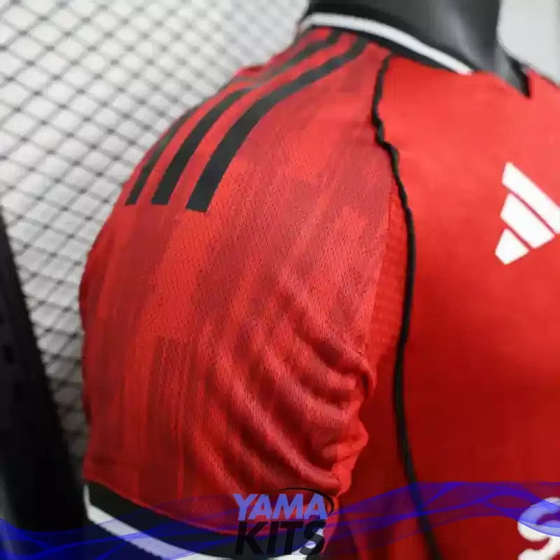 MAILLOT MANCHESTER UNITED DOMICILE 2025/2026 Version Player YamaKits Foot