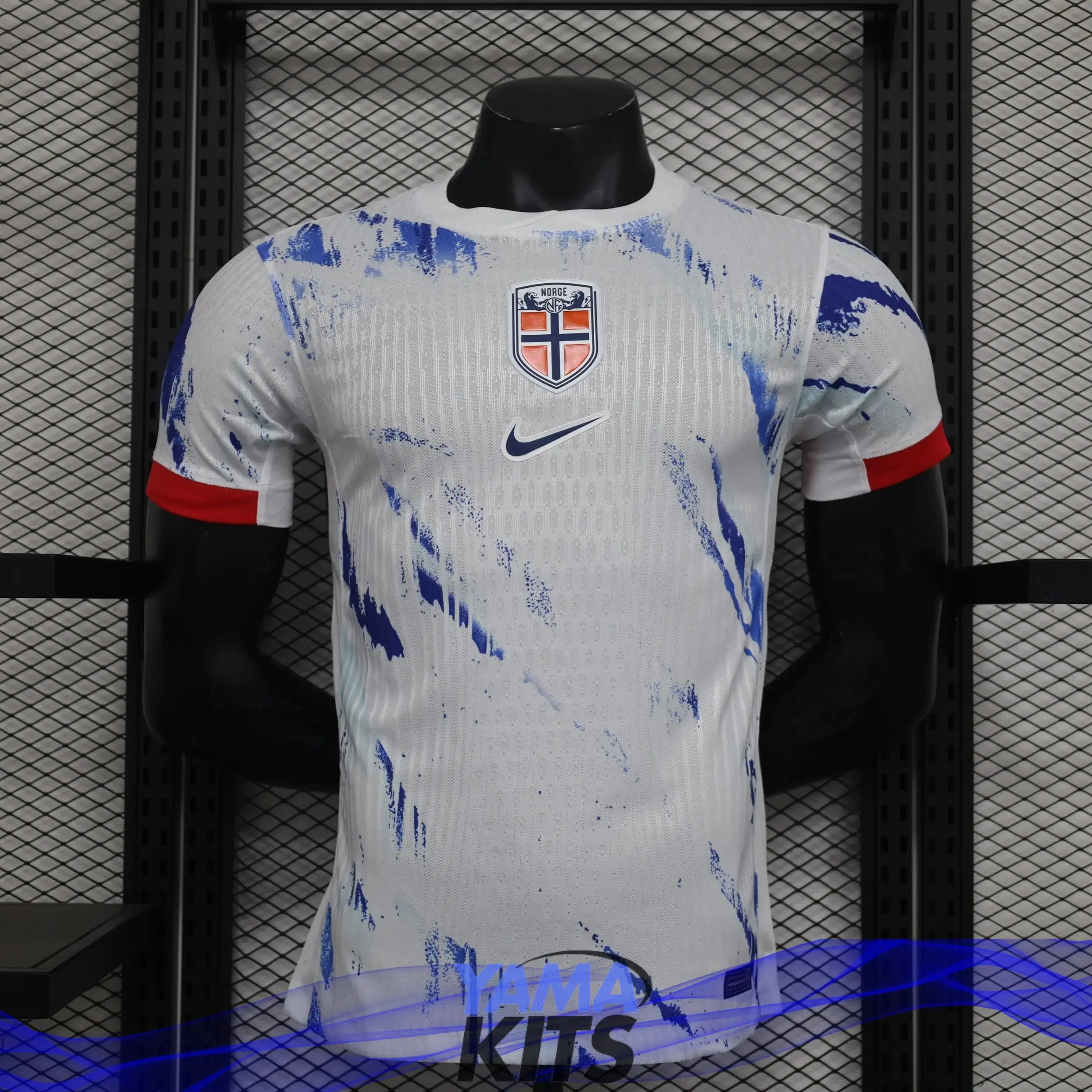 MAILLOT NORVEGE "Blanc, Bleu" EXTERIEUR 2024/2025 Version Player YamaKits Foot