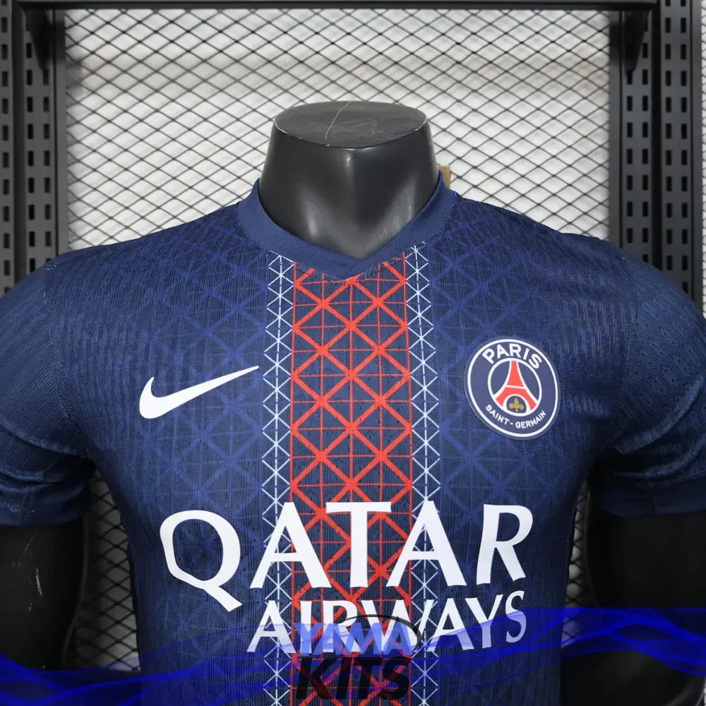 MAILLOT PARIS SG DOMICILE 2025/2026 Version Player YamaKits Foot