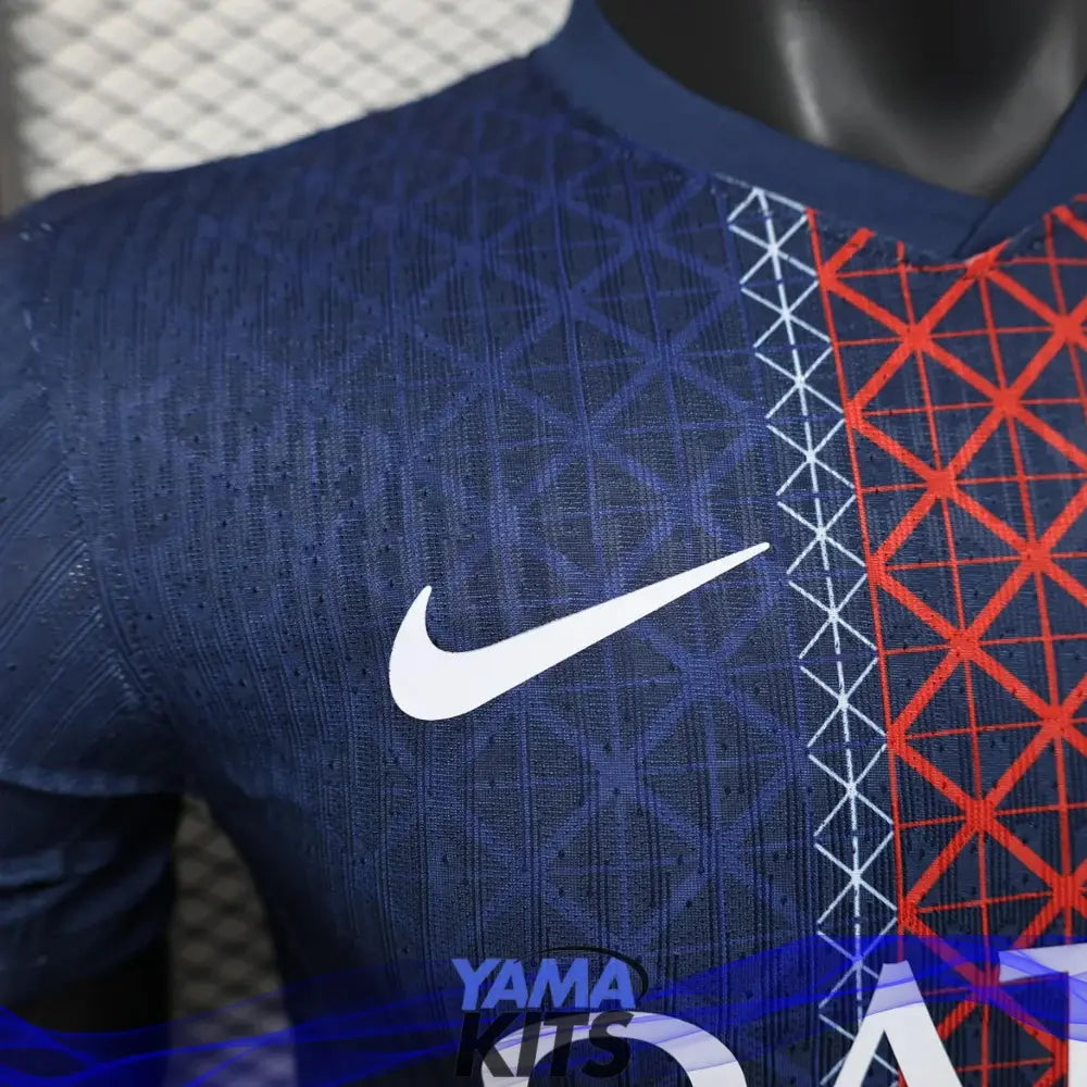 MAILLOT PARIS SG DOMICILE 2025/2026 Version Player YamaKits Foot