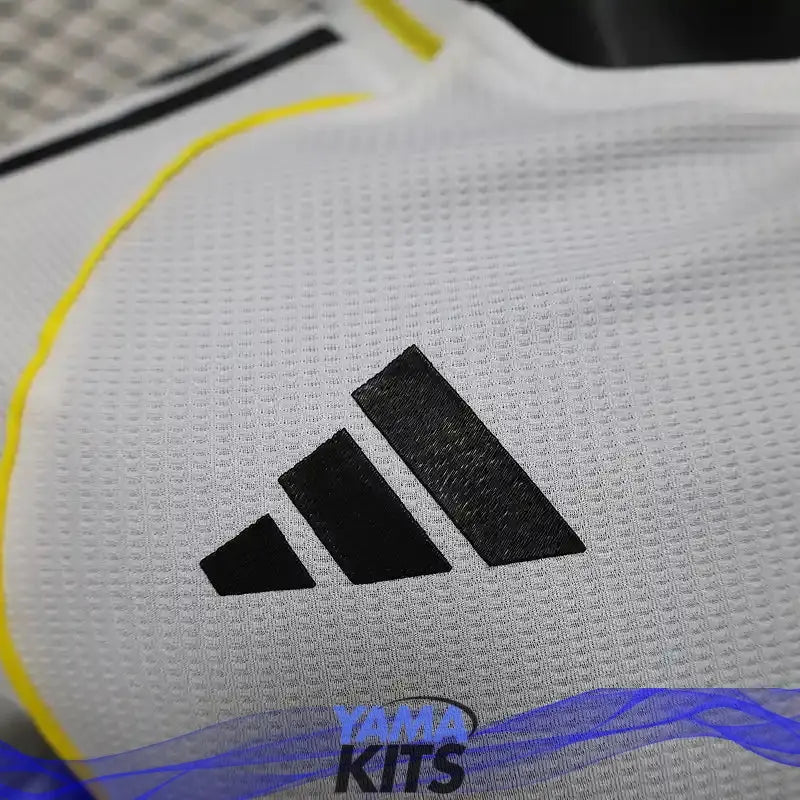 MAILLOT REAL MADRID DOMICILE 2025/2026 Version Player YamaKits Foot