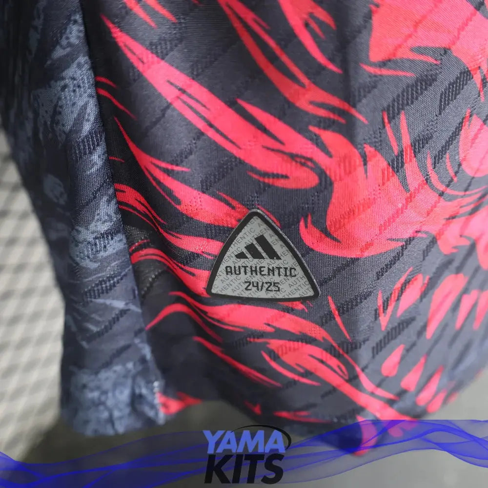 MAILLOT REAL MARDID CONCEPT "Dragon" 2024/2025 Version Player YamaKits Foot