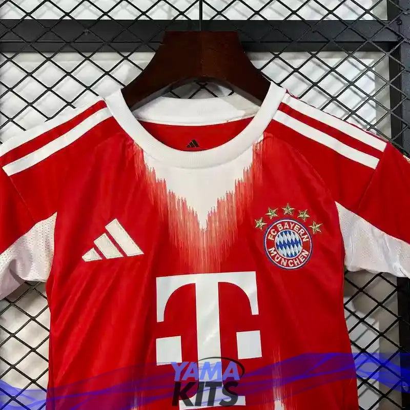 Maillot Bayern Munich enfant domicile 2025/2026 YamaKits Foot