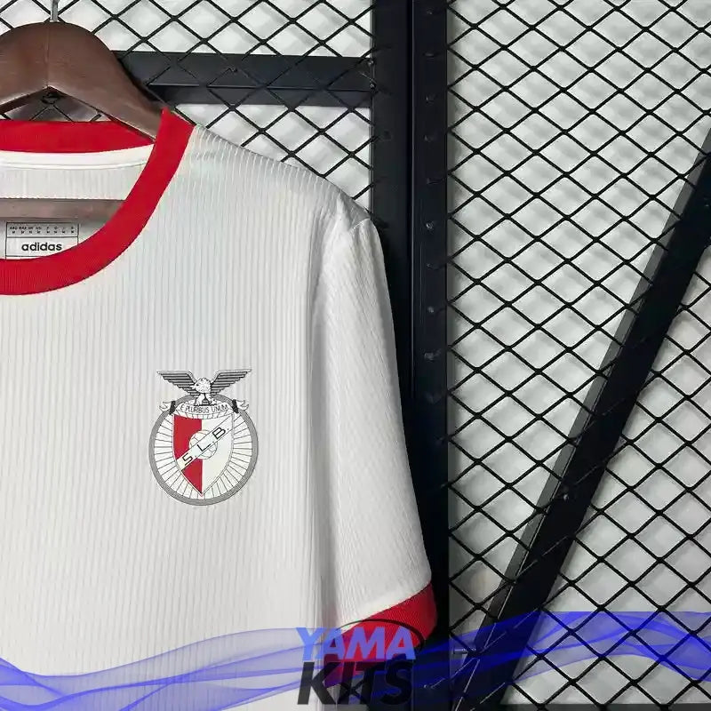Maillot Benfica concept "Blanc" 2025/2026 YamaKits Foot