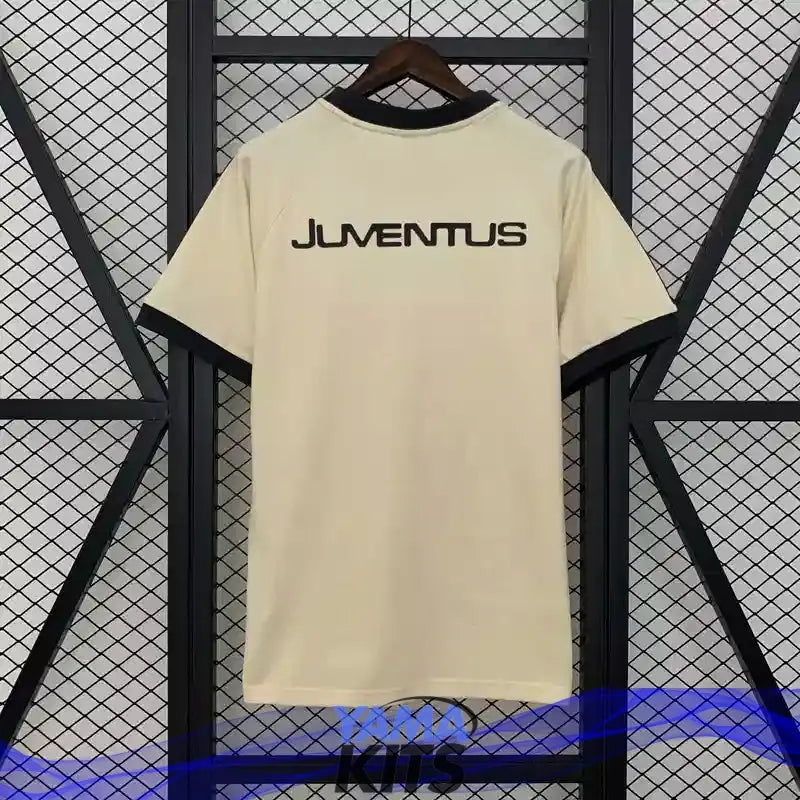 Maillot Juventus classics 3-stipes "beige" 2025/2026 YamaKits Foot