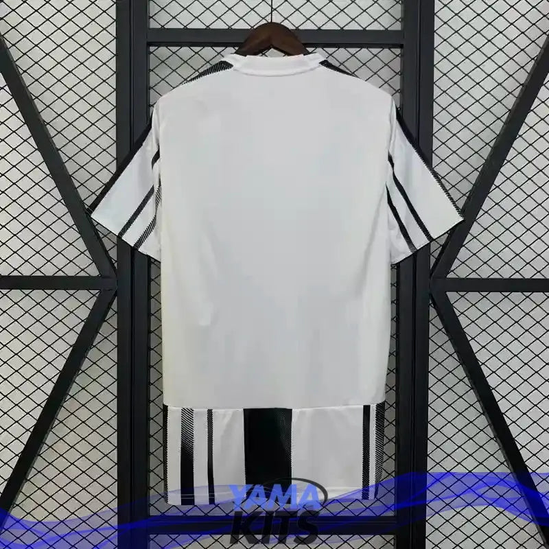 Maillot Juventus domicile 2025/2026 YamaKits Foot