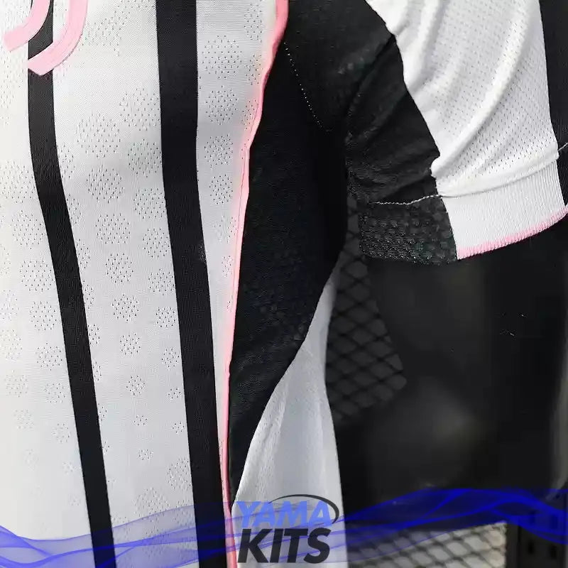 Maillot Juventus domicile "Rose,noir,blanc" 2025/2026 Version Player YamaKits Foot
