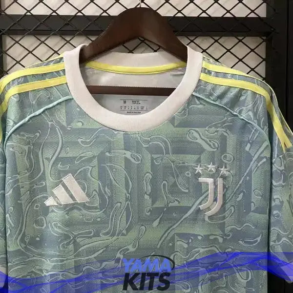 Maillot Juventus extérieur 2025/2026 YamaKits Foot