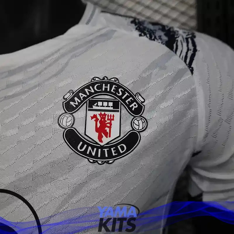 Maillot Manchester United concept "blanc" 2025/2026 YamaKits Foot