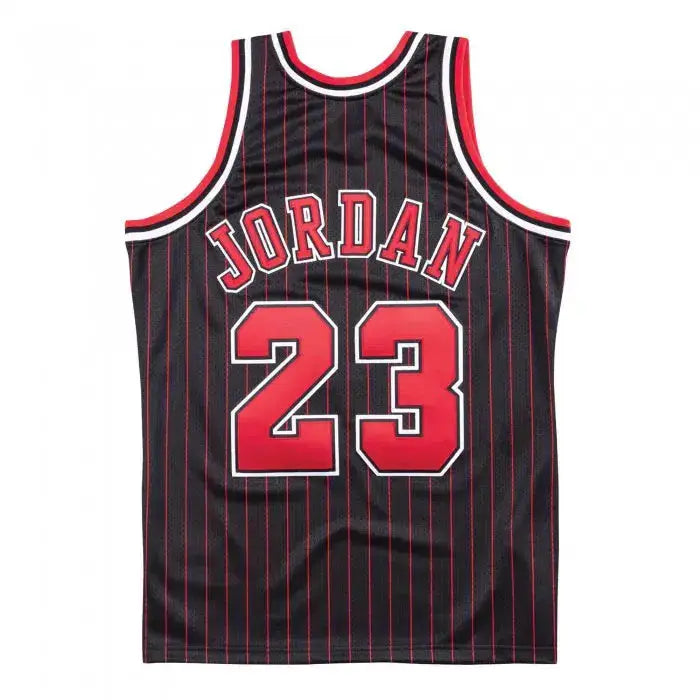 Maillot NBA Michael Jordan Chicago Bulls Noir 1996-97 Mitchell & Ness - Édition Alternate YamaBasketball