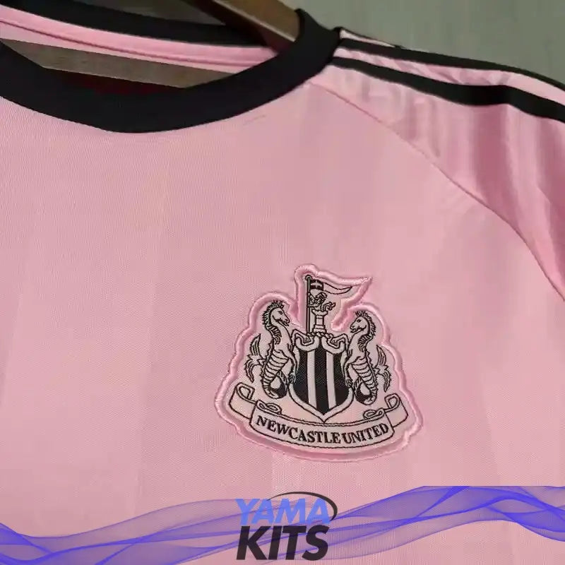 Maillot Newcastle United "Rose" 2025/2026 YamaKits Foot