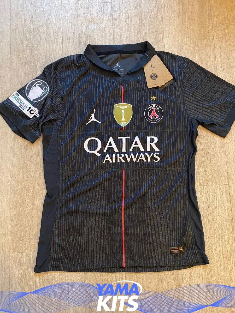 Maillot Paris SG Fourth Jordan noir « avec étoile » 2025/2026 Yamakits