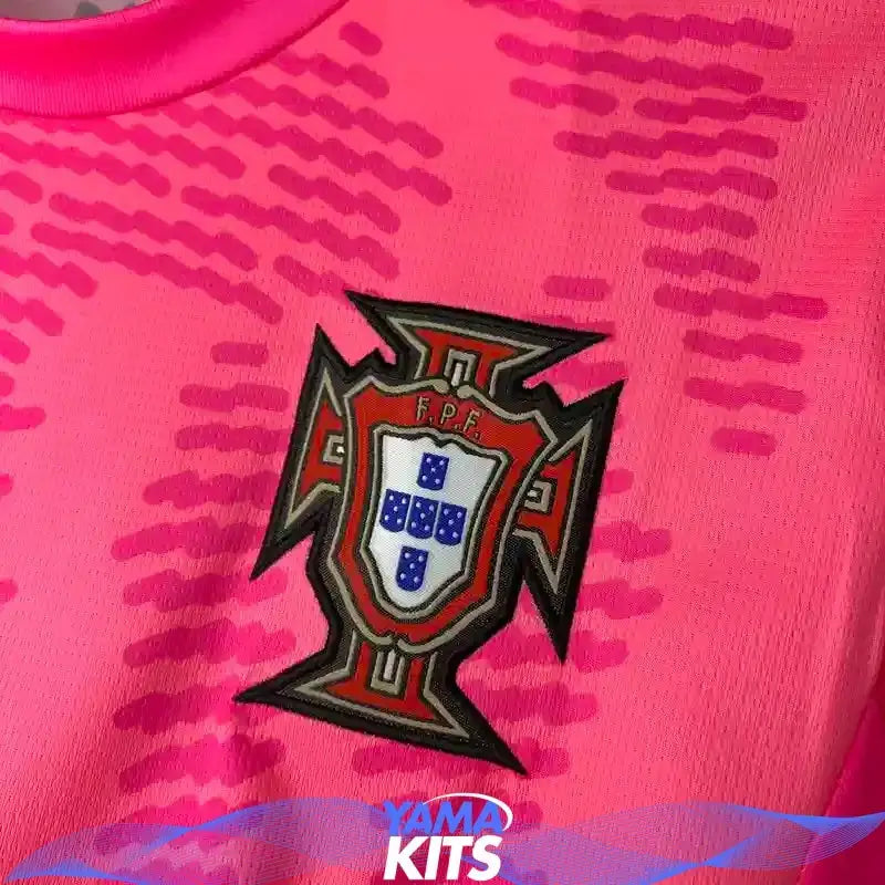 Maillot Portugal concept "rose" 2026/2027 YamaKits Foot