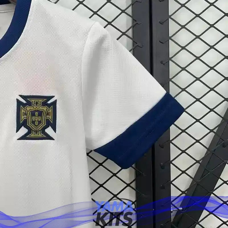Maillot Portugal enfant entrainement "blanc" 2025/2026 YamaKits Foot