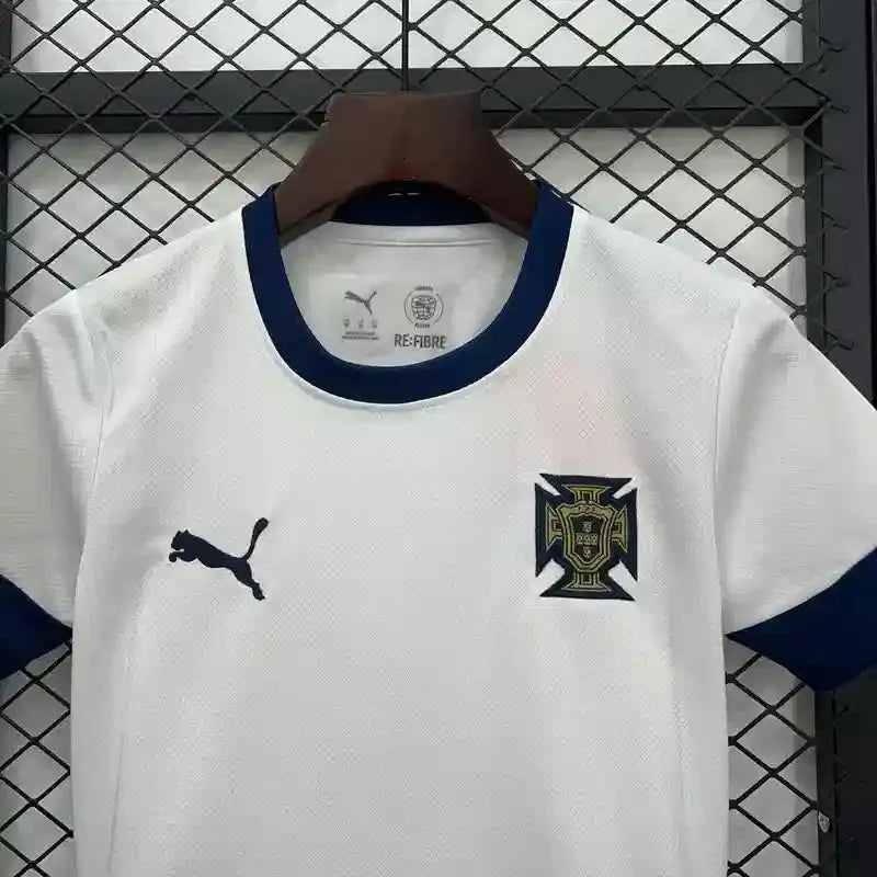 Maillot Portugal enfant entrainement "blanc" 2025/2026 YamaKits Foot