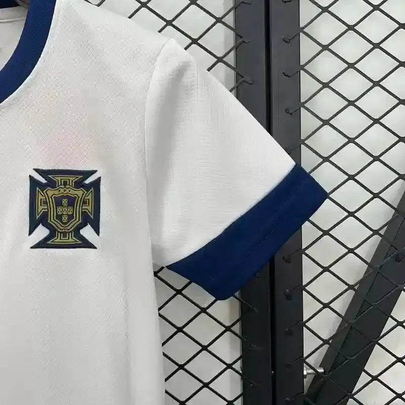 Maillot Portugal enfant entrainement "blanc" 2025/2026 YamaKits Foot