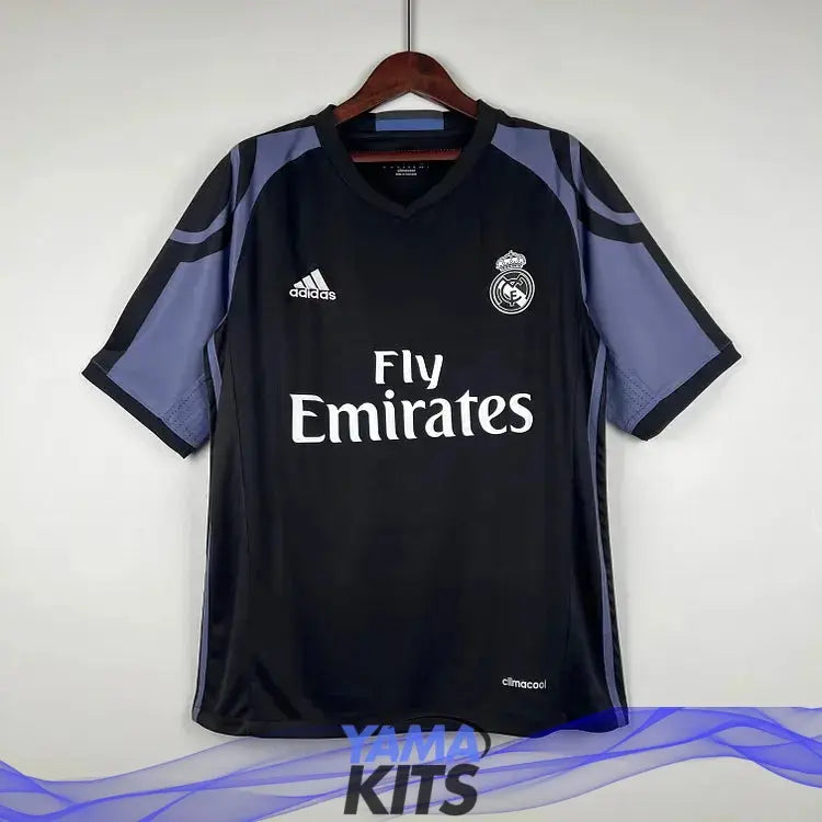 Maillot Real Madrid RETRO Third 2016/2017 YamaKits Foot