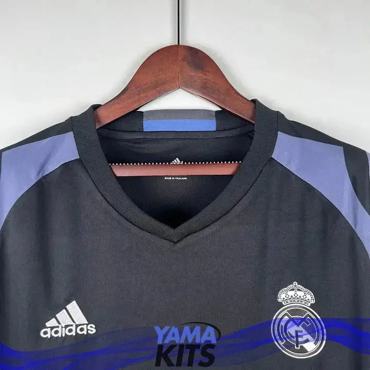 Maillot Real Madrid RETRO Third 2016/2017 YamaKits Foot