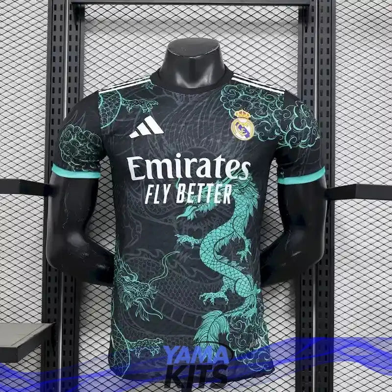 Maillot Real Madrid concept "Dragon vert" 2025/2026 Version Player YamaKits Foot