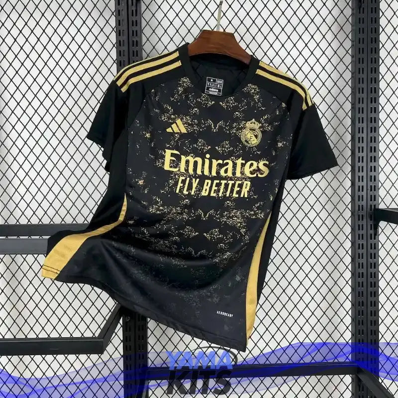 Maillot Real Madrid concept "Or, noir" 2024/2025 Yamakits