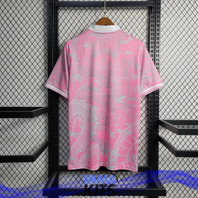 Maillot Real Madrid concept "rose" 2024/2025 YamaKits Foot