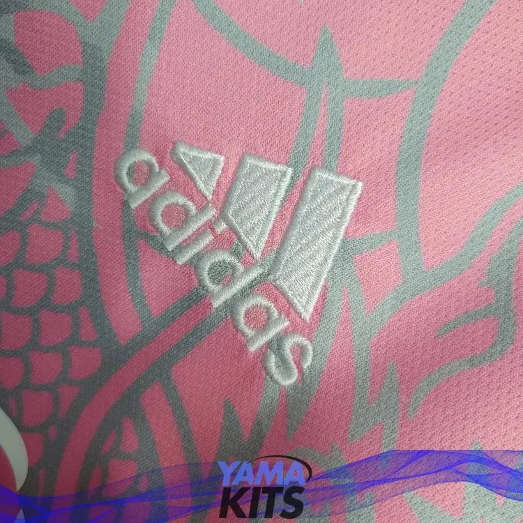 Maillot Real Madrid concept "rose" 2024/2025 YamaKits Foot