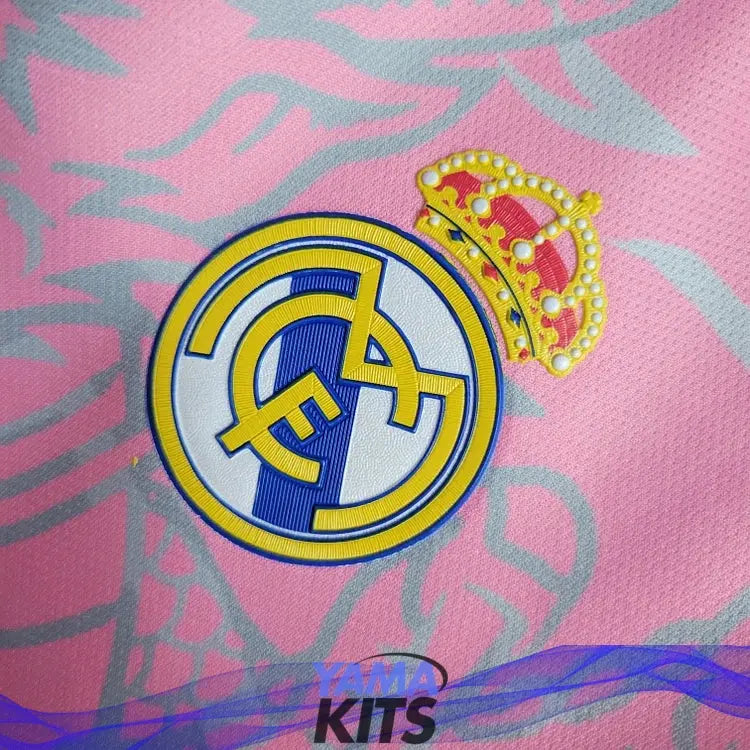 Maillot Real Madrid concept "rose" 2024/2025 YamaKits Foot