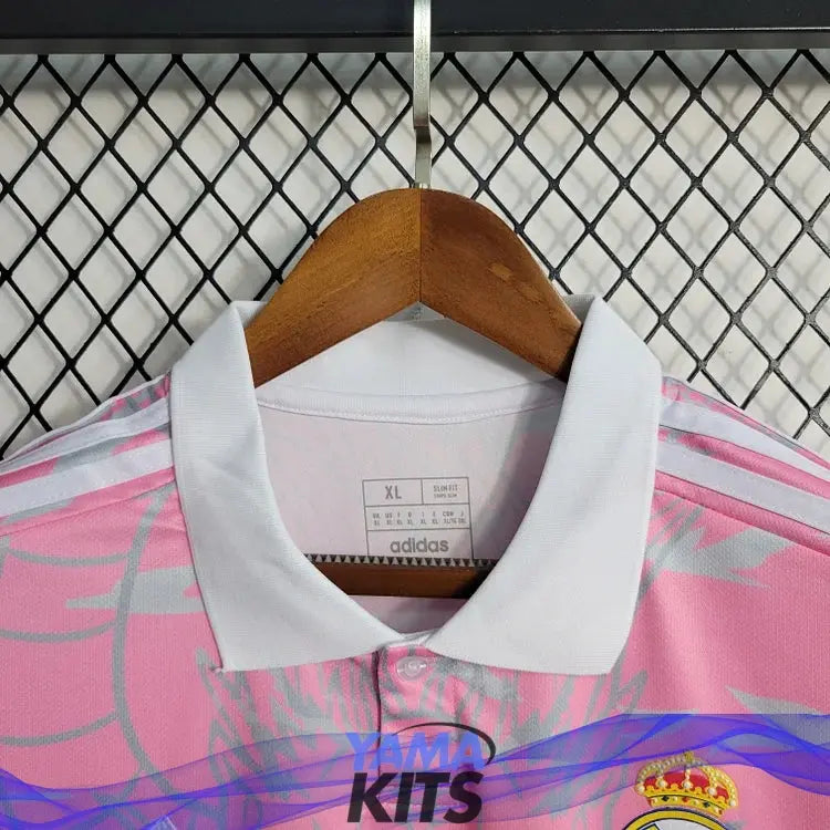 Maillot Real Madrid concept "rose" 2024/2025 YamaKits Foot