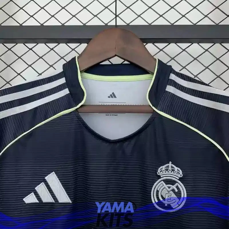 Maillot Real Madrid extérieur 2025/2026 YamaKits Foot