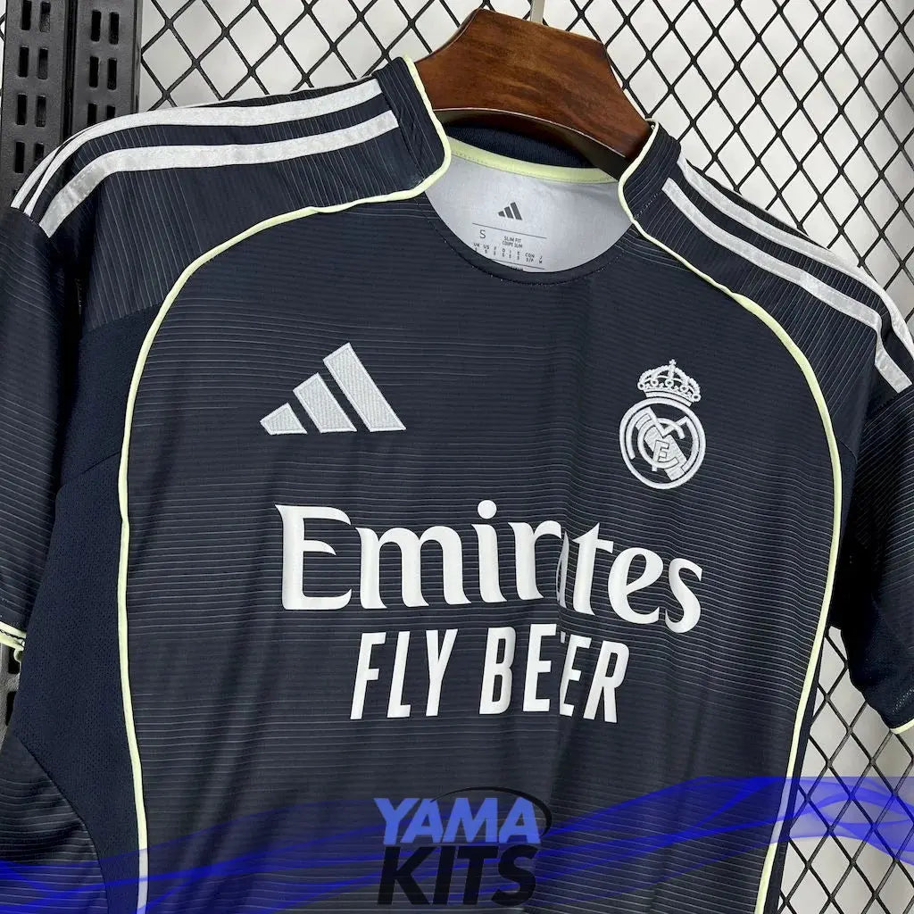 Maillot Real Madrid extérieur 2025/2026