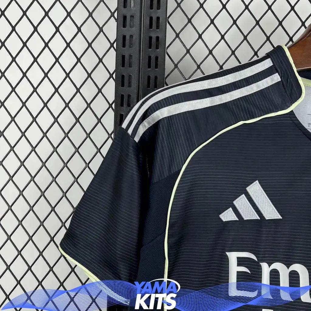 Maillot Real Madrid extérieur 2025/2026 YamaKits Foot