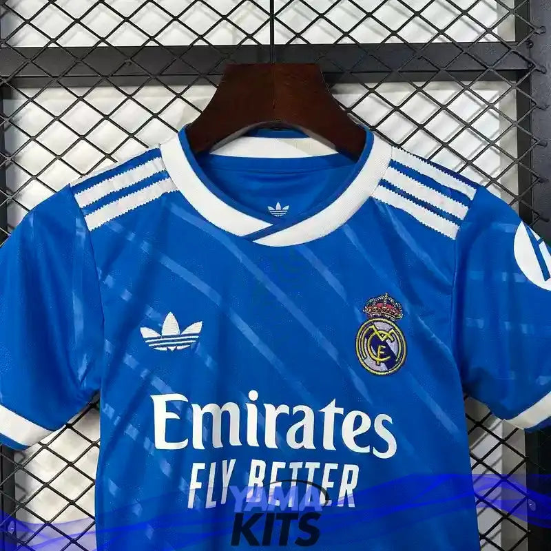 Maillot Real madrid enfant extérieur 2025/2026 YamaKits Foot