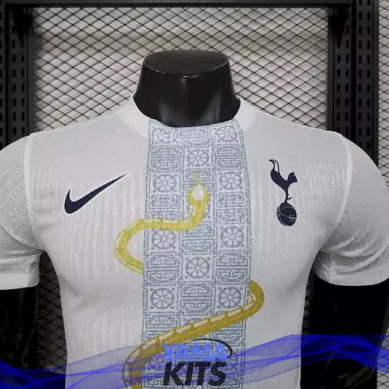 Maillot Tottenham concept "serpent doré" 2025/2026 Version Player YamaKits Foot