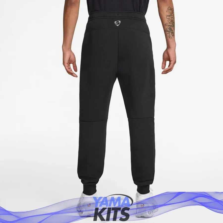 Pantalon Chelsea Tech nike "Noir" fleece 2025/2026 YamaKits Foot