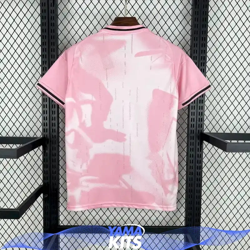 Maillot Real madrid concept "Rose" 2024/2025 YAMAKITS