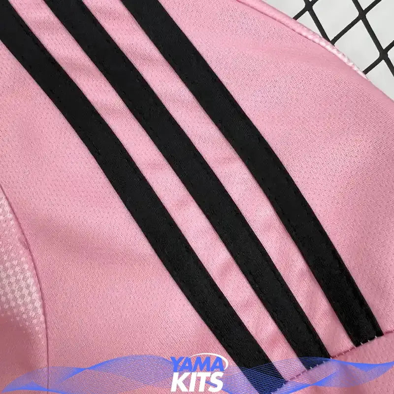 Maillot Real madrid concept "Rose" 2024/2025 YAMAKITS