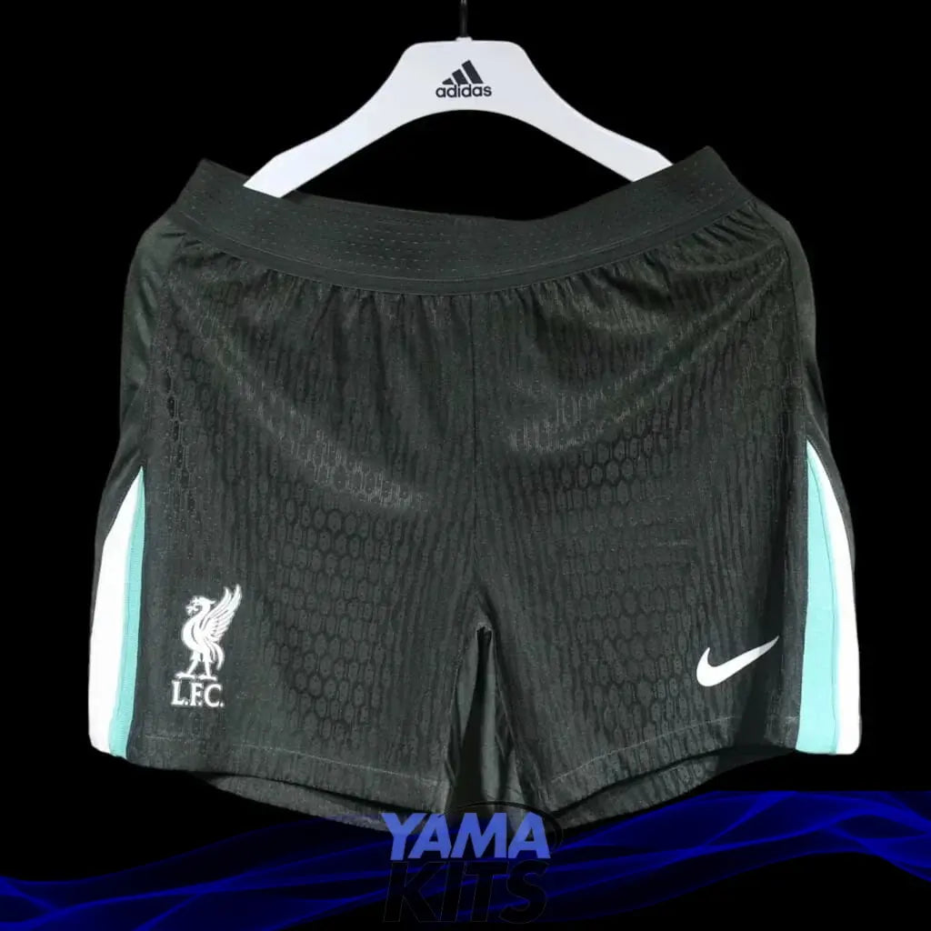 Short Liverpool extérieur 2024-2025