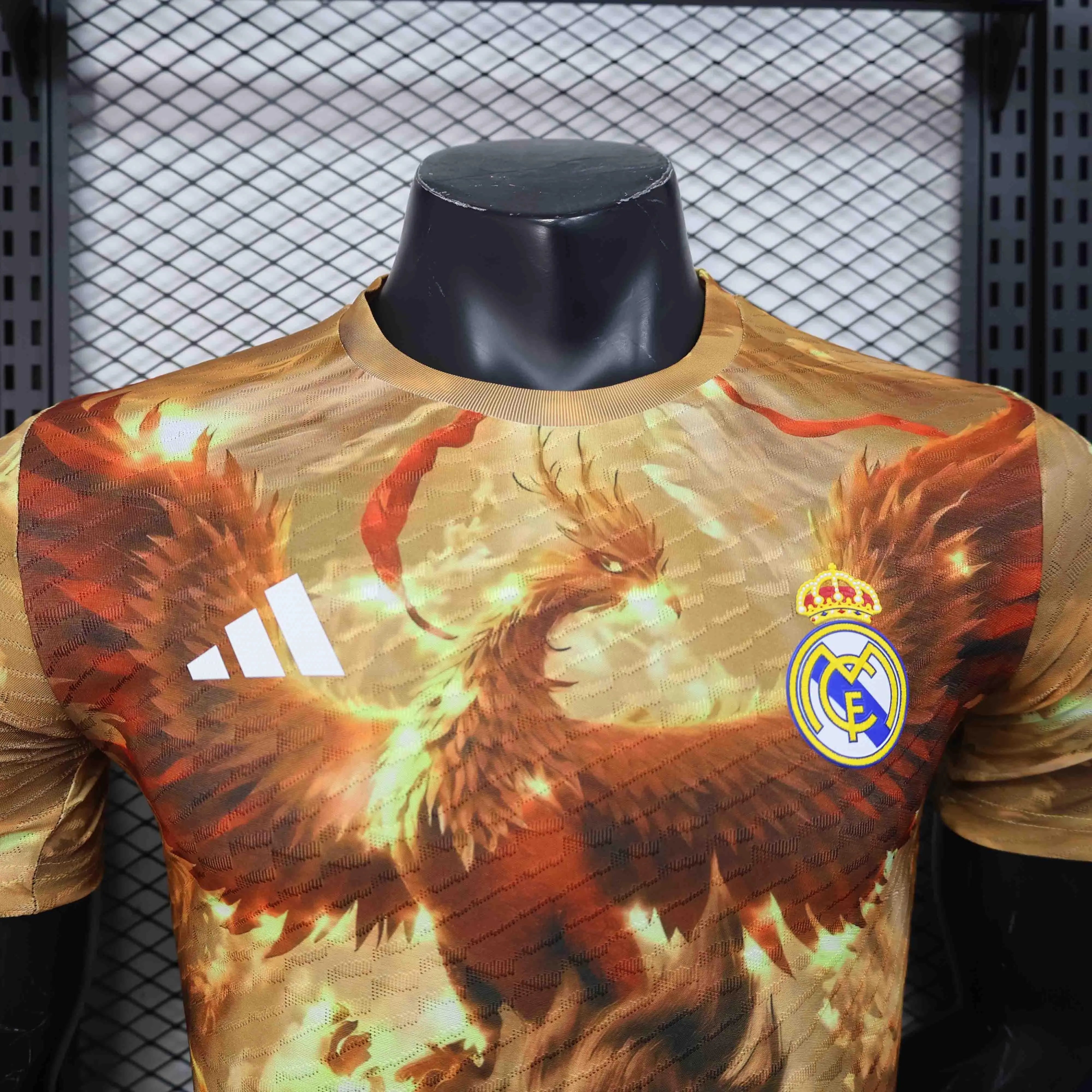 Maillot Real Madrid concept 2025-26 Maison To Sport