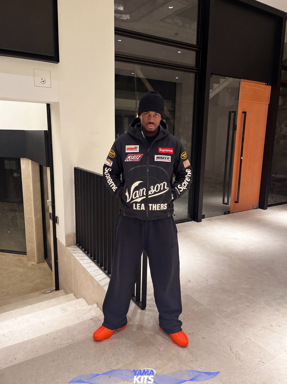 Veste Supreme GORE-TEX Noir portée